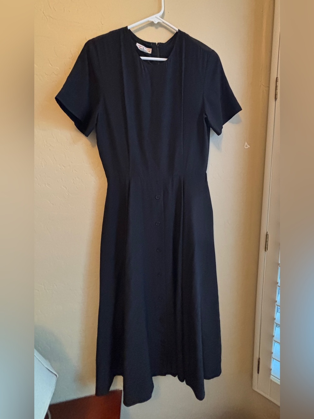Talbots Beautiful Classic Black Silk Vintage Short Sleeve Midi Dress Women’s 12 - Picture 1 of 8
